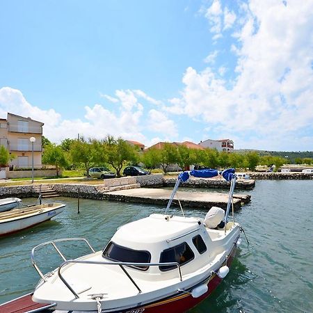 Apartments Vila Punta Jadrtovac Екстериор снимка