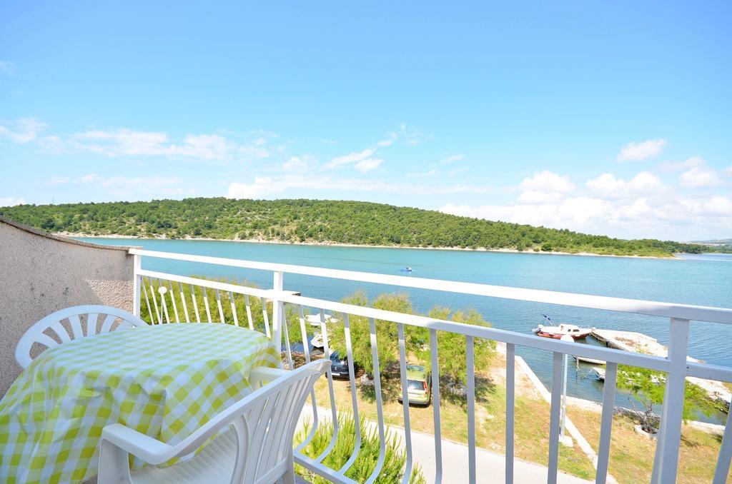 Apartments Vila Punta Jadrtovac Екстериор снимка